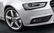   Audi A4 Avant - 2012