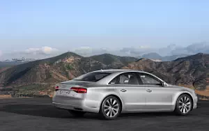   Audi A8 4.0 TFSI quattro - 2013