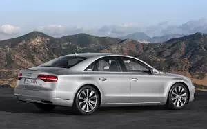   Audi A8 4.0 TFSI quattro - 2013