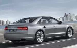   Audi A8 hybrid - 2013