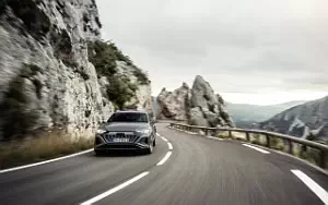   Audi Q8 55 e-tron quattro - 2022