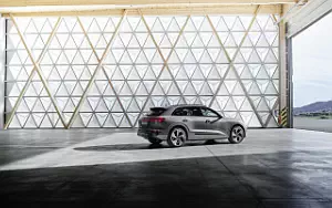   Audi Q8 55 e-tron quattro - 2022