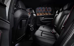   Audi Q8 55 e-tron quattro - 2022