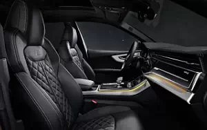   Audi Q8 55 TFSI quattro S line - 2023