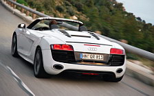   Audi R8 V10 Spyder - 2010