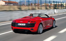   Audi R8 V10 Spyder - 2010