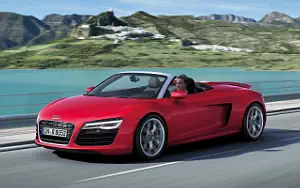   Audi R8 V10 Spyder - 2012