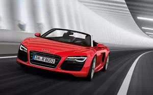   Audi R8 V10 Spyder - 2012