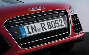   Audi R8 V10 Spyder - 2012