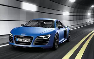   Audi R8 V10 plus - 2012