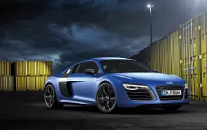   Audi R8 V10 plus - 2012