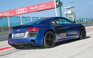  Audi R8 V10 plus - 2012