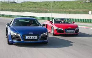  Audi R8 V10 plus - 2012