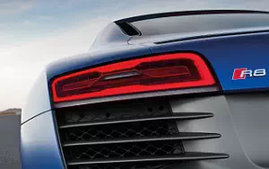   Audi R8 V10 plus - 2012