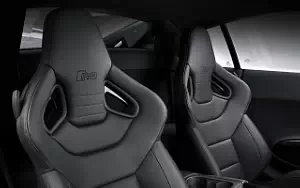   Audi R8 V10 plus - 2012