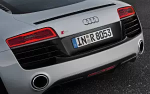   Audi R8 V10 - 2012