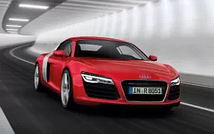   Audi R8 - 2012