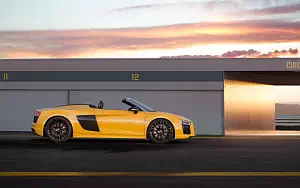   Audi R8 Spyder V10 - 2016