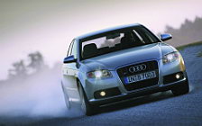   Audi S4 - 2004