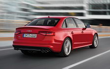   Audi S4 - 2012