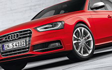   Audi S4 - 2012