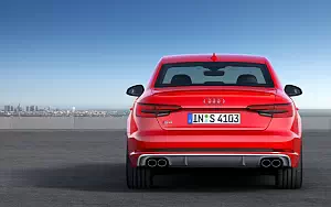   Audi S4 - 2009