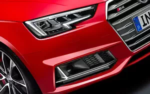   Audi S4 - 2009
