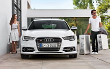   Audi S6 Avant - 2011