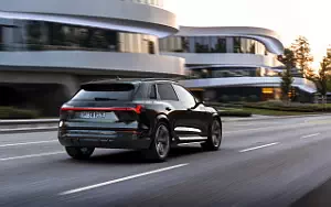   Audi SQ8 e-tron quattro - 2022