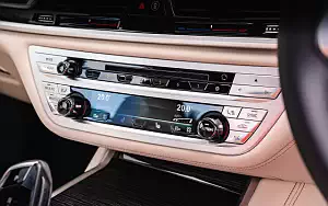  BMW 730Ld UK-spec - 2019