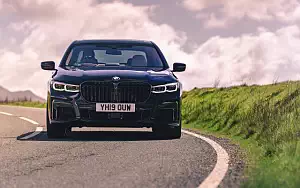   BMW 750i xDrive M Sport UK-spec - 2019