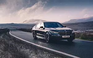   BMW 750i xDrive M Sport UK-spec - 2019