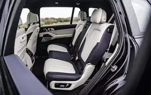   BMW X7 M50d UK-spec - 2019