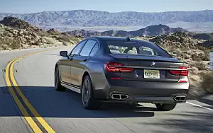   BMW M760i xDrive US-spec - 2017
