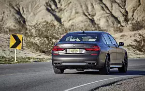   BMW M760i xDrive US-spec - 2017