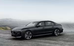   BMW 760i xDrive M Sport US-spec - 2022