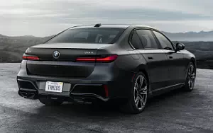   BMW 760i xDrive M Sport US-spec - 2022