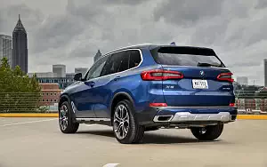   BMW X5 xDrive40i xLine US-spec - 2018