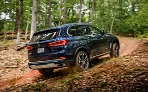   BMW X5 xDrive40i xLine US-spec - 2018
