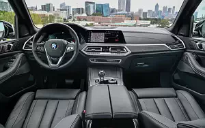   BMW X5 xDrive40i xLine US-spec - 2018
