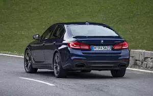   BMW M550i xDrive Sedan - 2017
