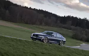   BMW M550i xDrive Sedan - 2017