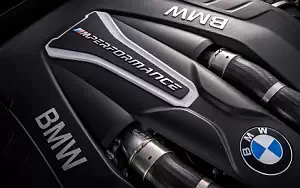   BMW M550i xDrive Sedan - 2017