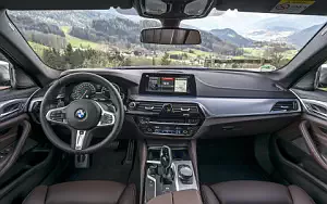   BMW M550i xDrive Sedan - 2017