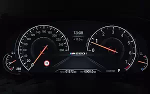   BMW M550i xDrive Sedan - 2017