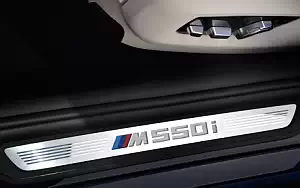   BMW M550i xDrive Sedan - 2017