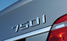   BMW 750i - 2005