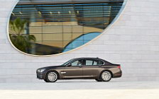   BMW 750Li - 2012