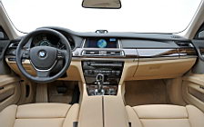   BMW 750Li - 2012