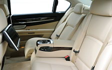   BMW 750Li - 2012